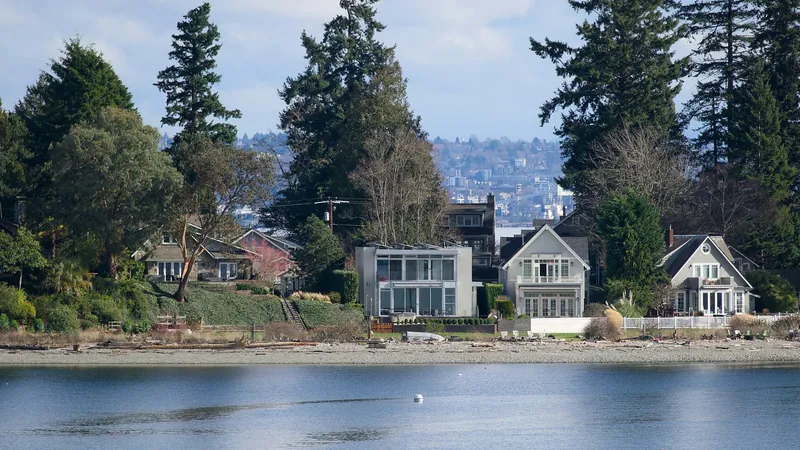 White Rock Waterfront Living vs Suburban Luxury